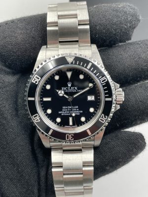 Rolex Seadweller 16600 no holes 2004