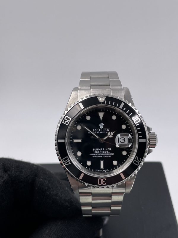 Rolex Submariner 16610 with Paper from 1999