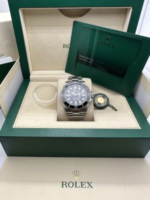 Rolex Submariner 124060 No Date 41mm 2022 Full Set