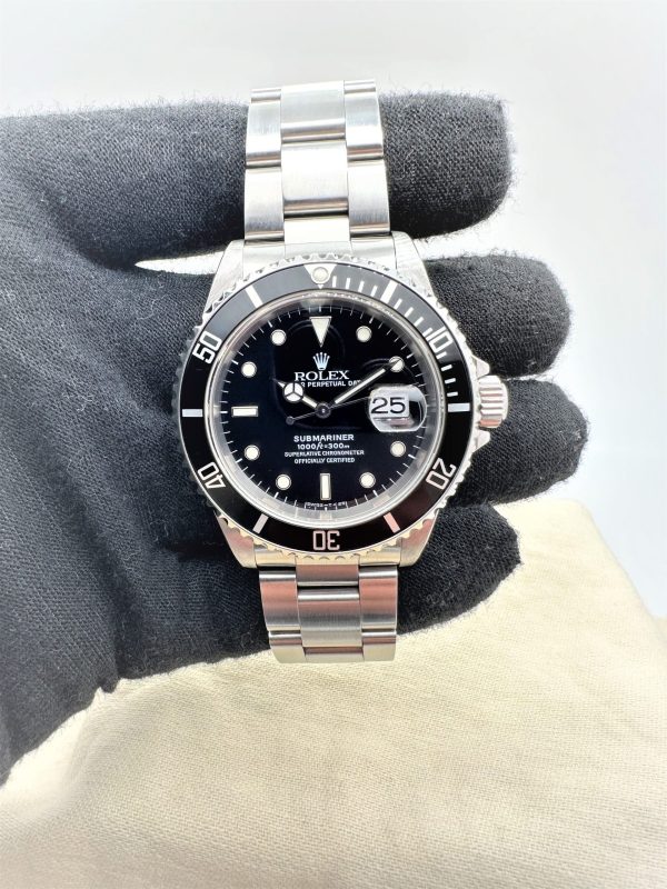 Rolex Submariner Date 16610 Like New