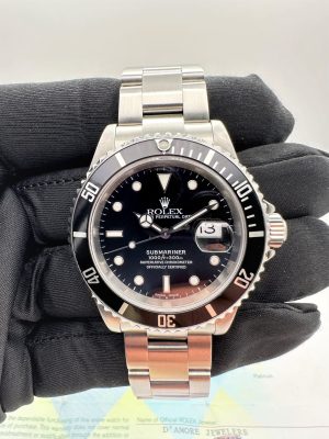 Rolex Submariner Date 16610 Sel Like New