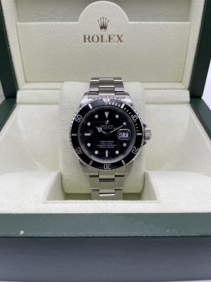 Submariner No Holes 16610 Full Set Never Polished