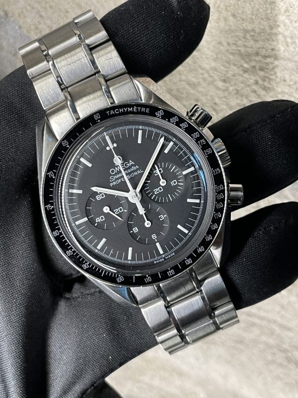 Omega Speedmaster Moonwatch