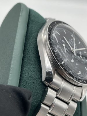 Omega Speedmaster Moonwatch