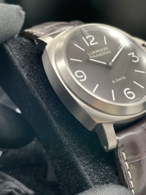 Panerai Luminor Base 8 Days Titanium Brown Dial 44MM Manual Wind Rubber PAM00562