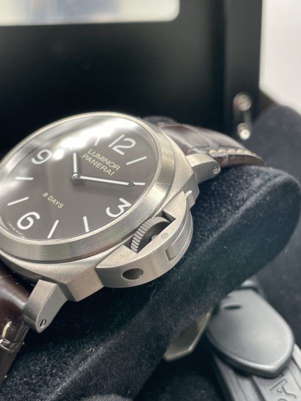 Panerai Luminor Base 8 Days Titanium Brown Dial 44MM Manual Wind Rubber PAM00562