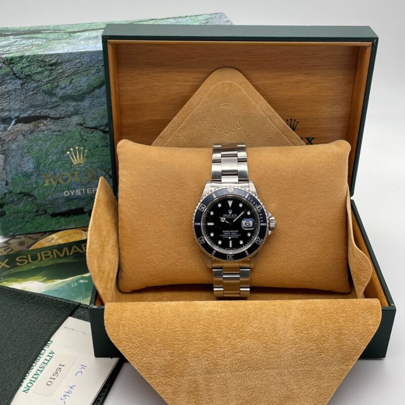 Rolex Submariner Date Full Set 16610 Nice Condition