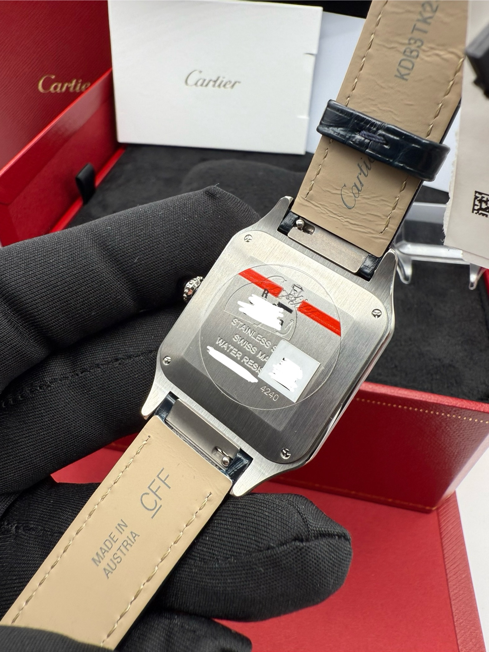 Cartier Santos Dumont new 2025 Grande - Image 13