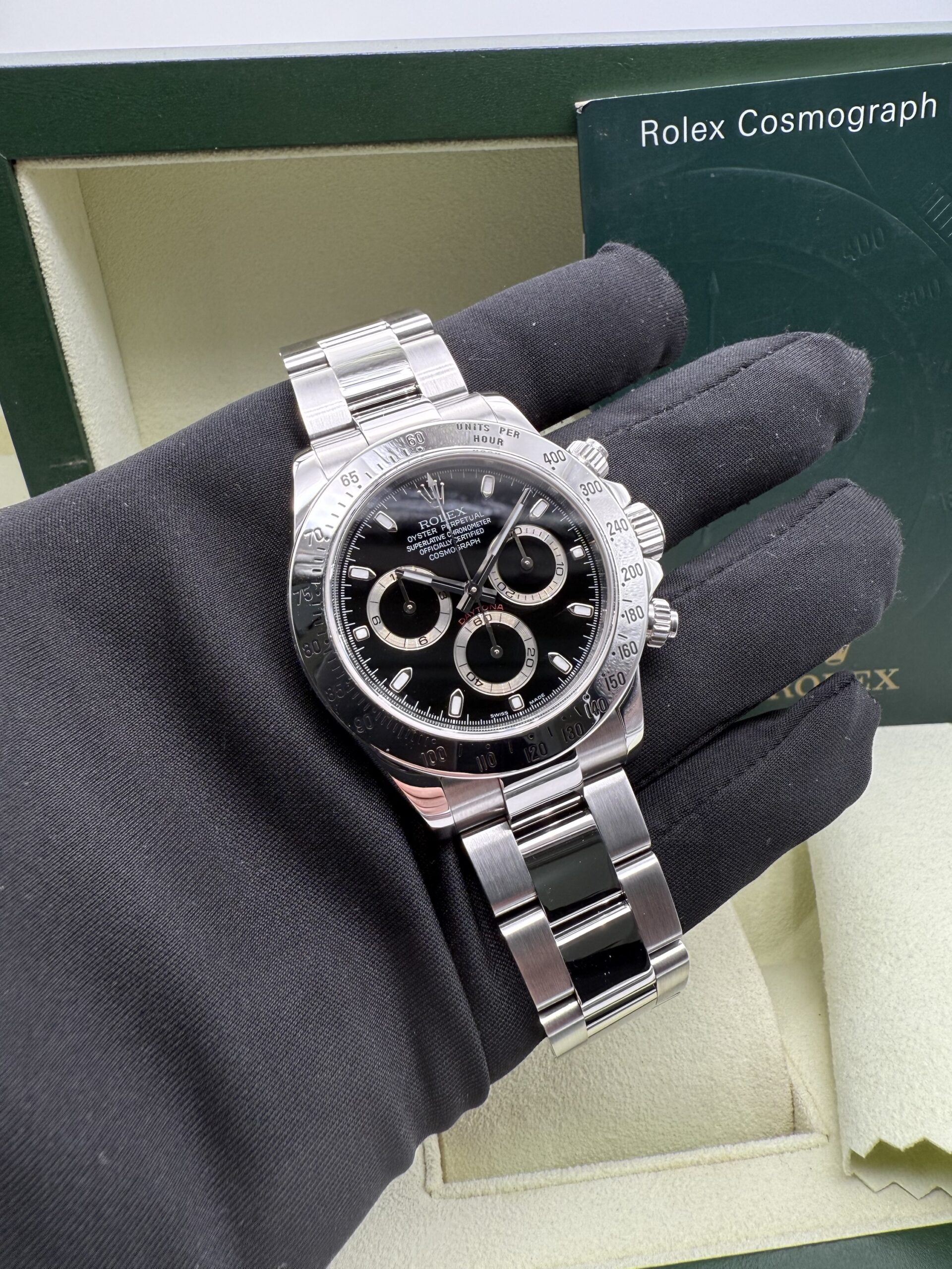 Rolex Daytona 116520 Black dial like new Full set
