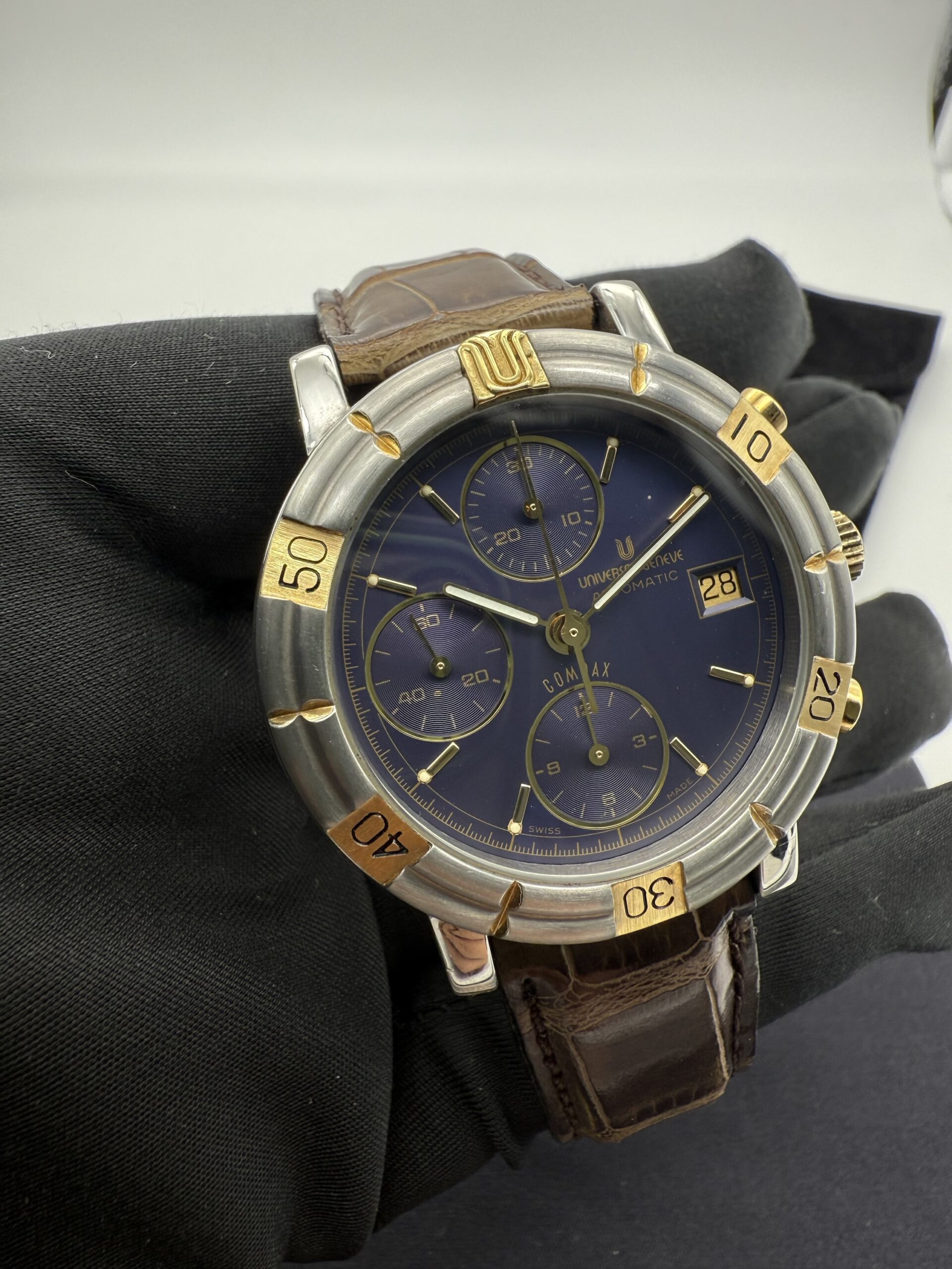 Universal Genève Compax Automatic Blue Dial Chronograph - Image 3