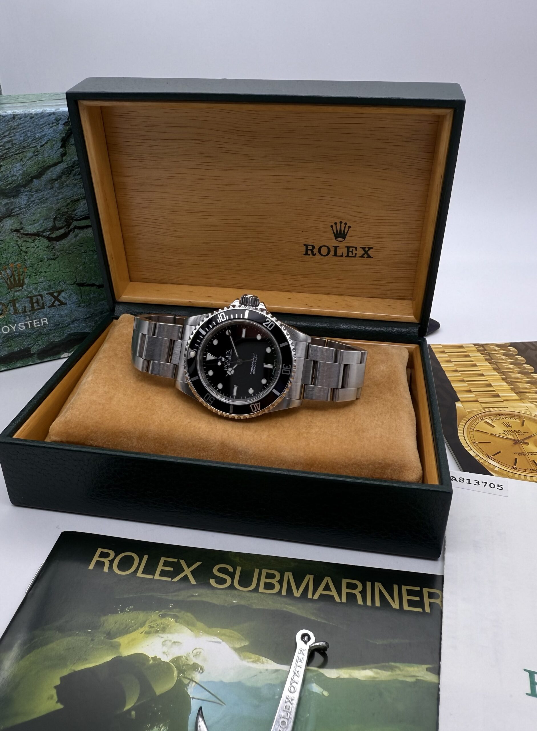 Rolex Submariner ref. 14060 No Date Full Set - Image 12