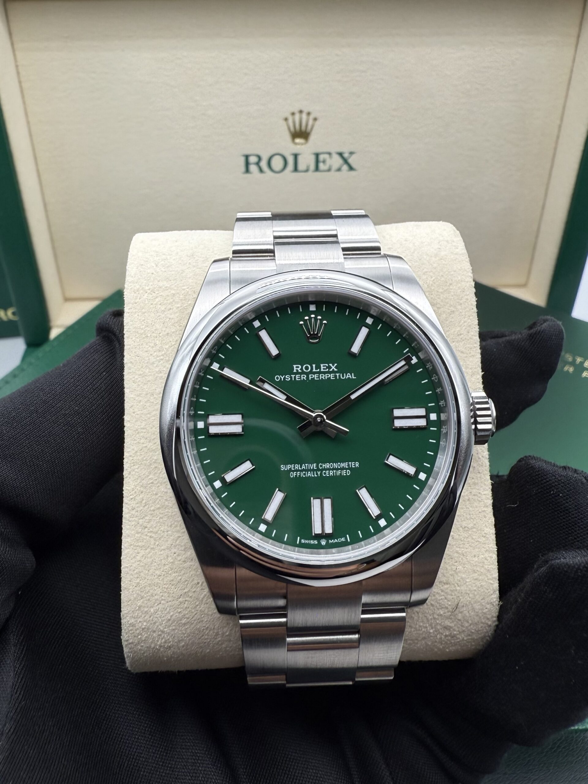 Rolex Oyster Perpetual 41 Green Dial 134300 Full Set 2026 - Image 7