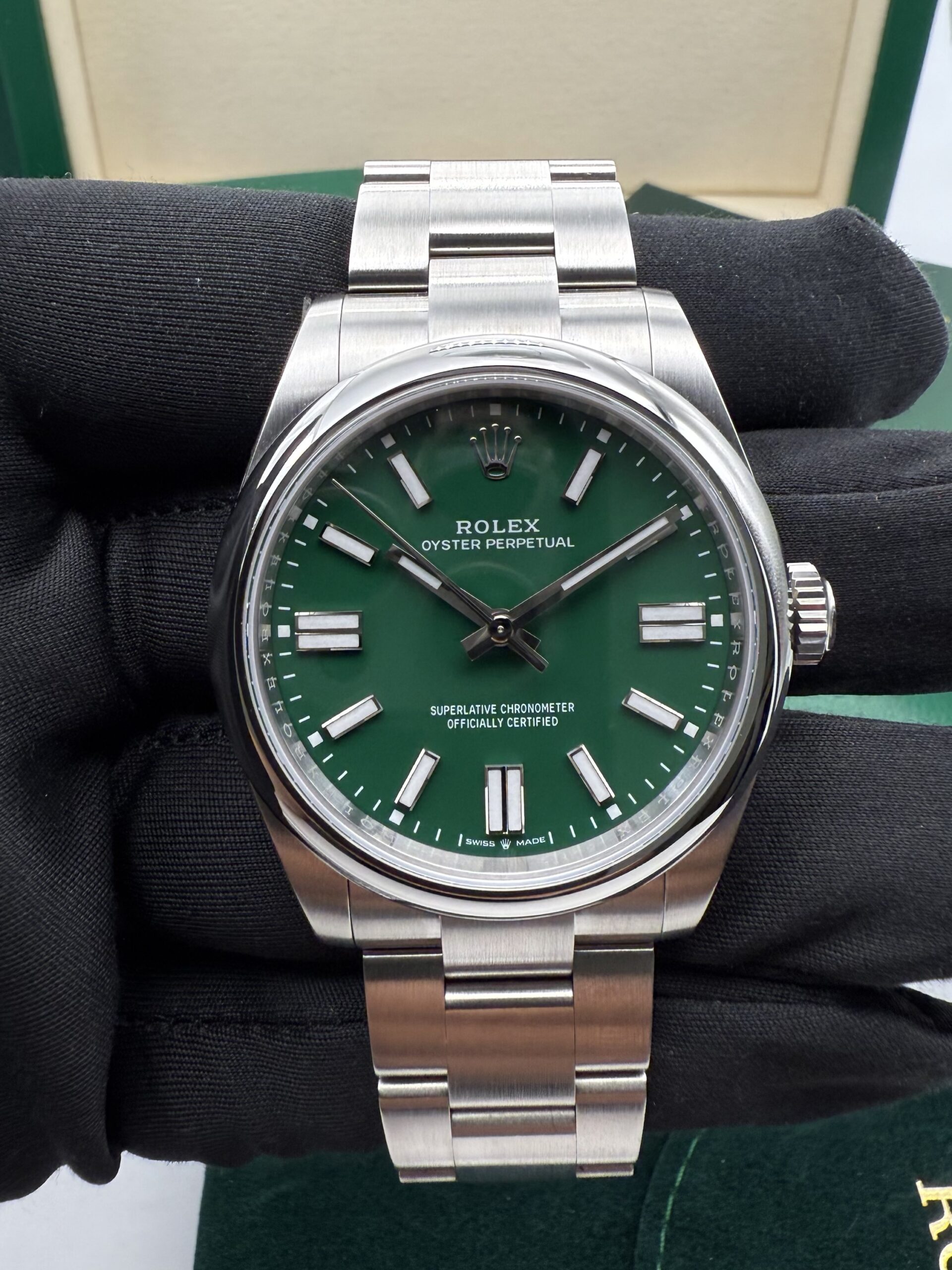 Rolex Oyster Perpetual 41 Green Dial 134300 Full Set 2026 - Image 16