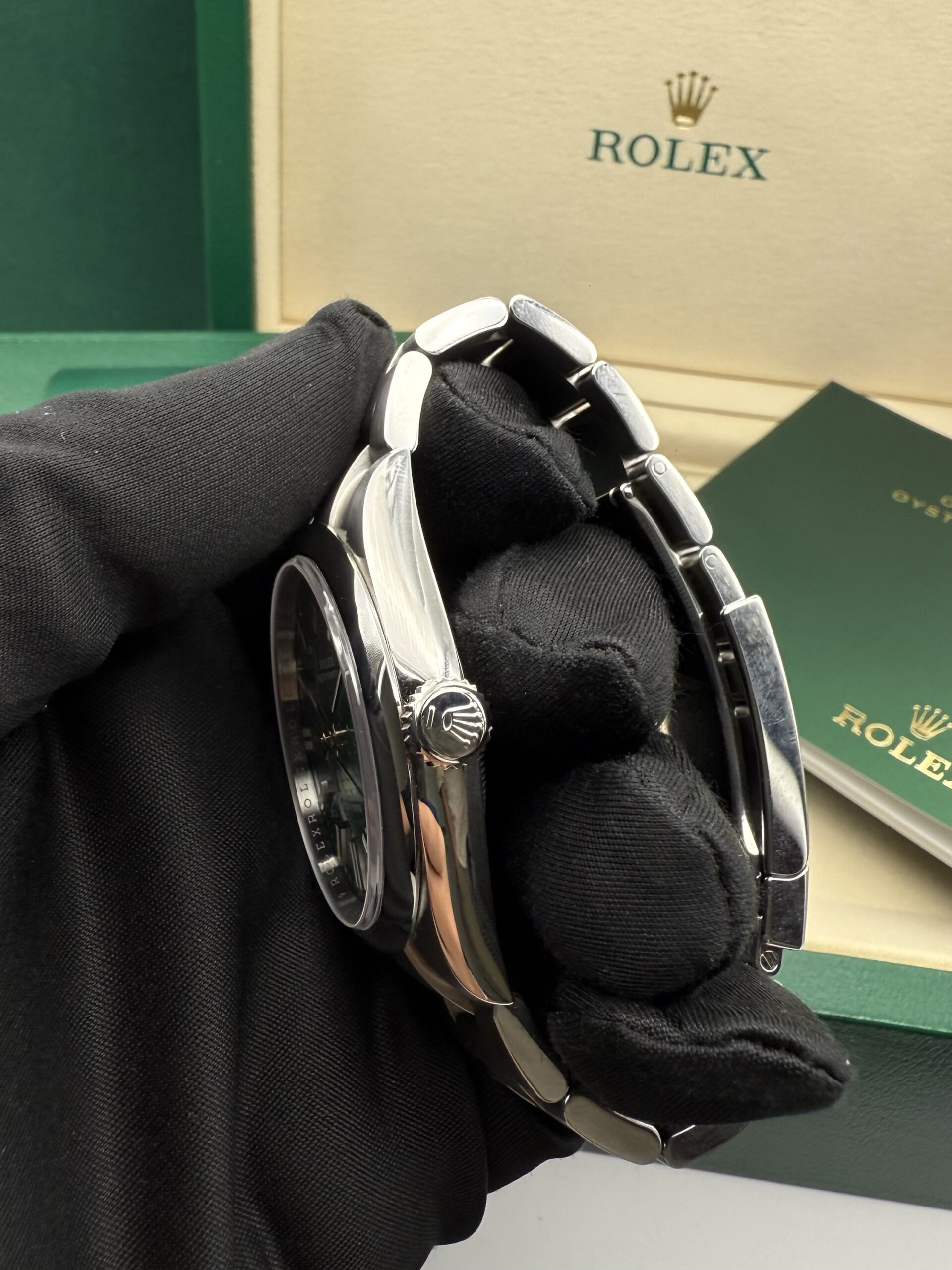 Rolex Oyster Perpetual 41 Green Dial 134300 Full Set 2026 - Image 15