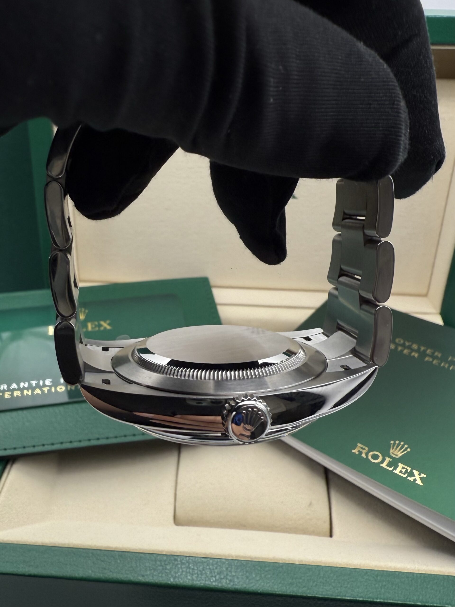 Rolex Oyster Perpetual 41 Green Dial 134300 Full Set 2026 - Image 12