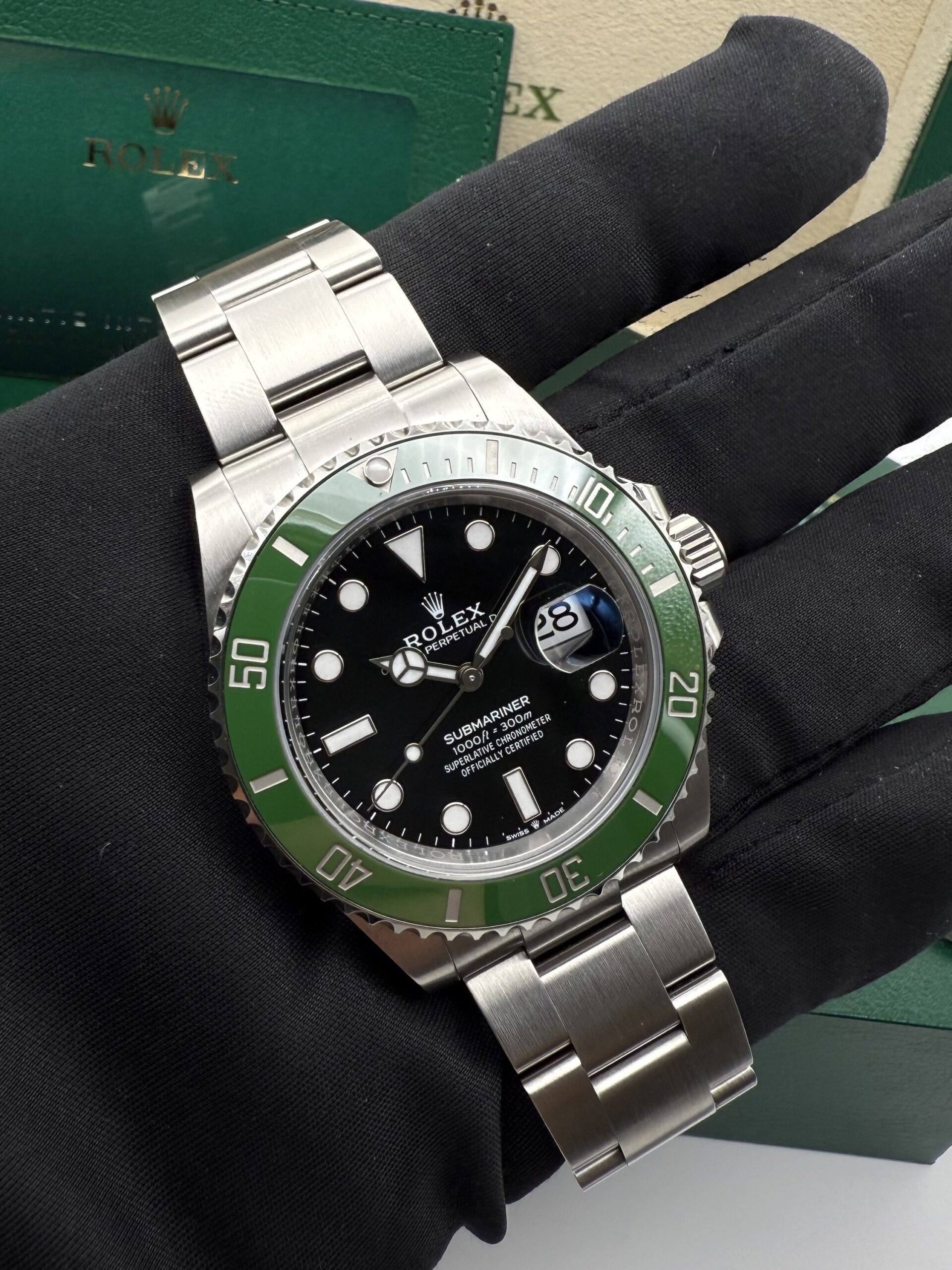 Rolex Submariner Date 126610LV “Starbucks” Mark II Full Set 2024