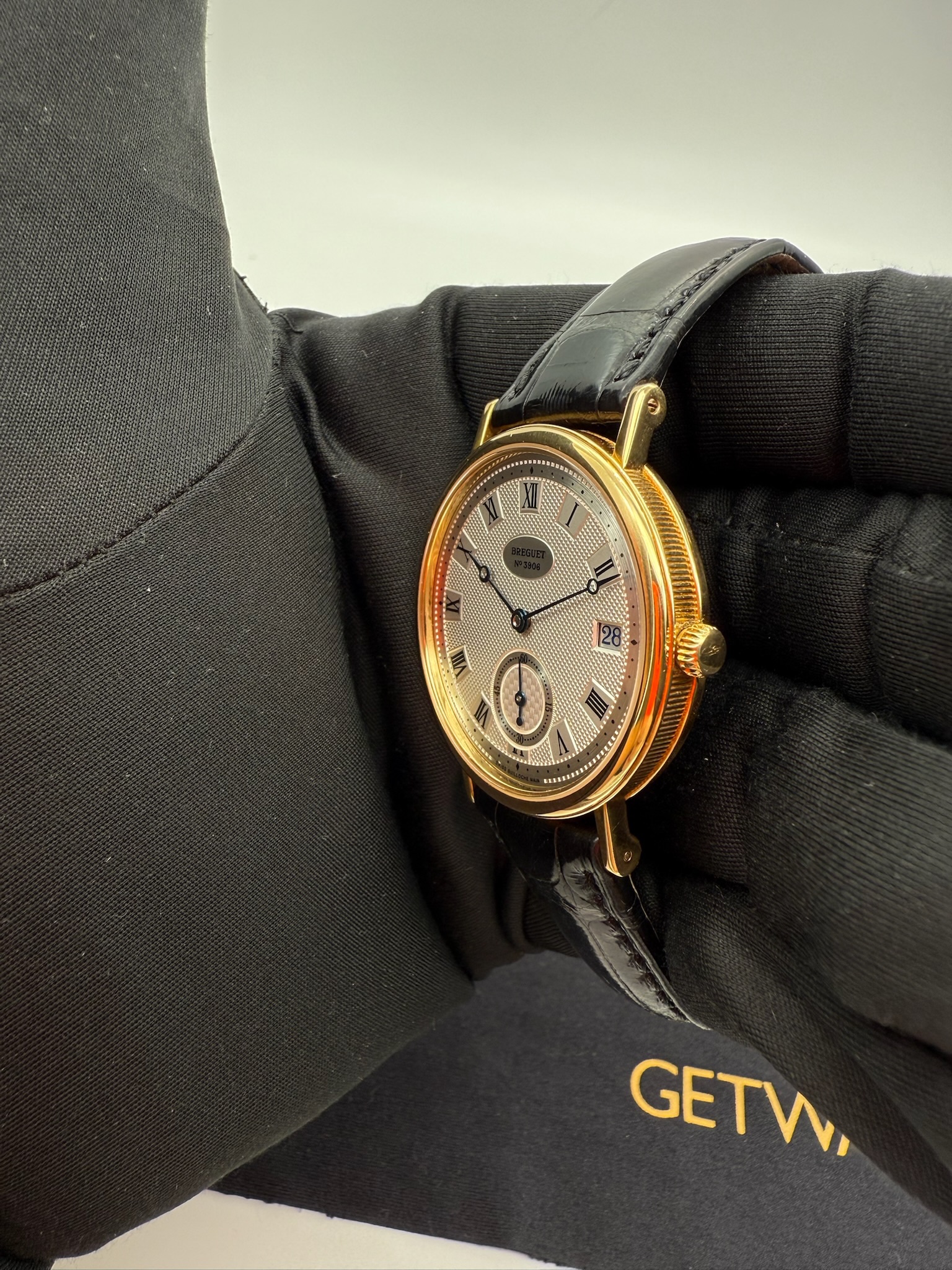 Breguet Classique Full Yellow Gold Ref. 5920 - Image 12