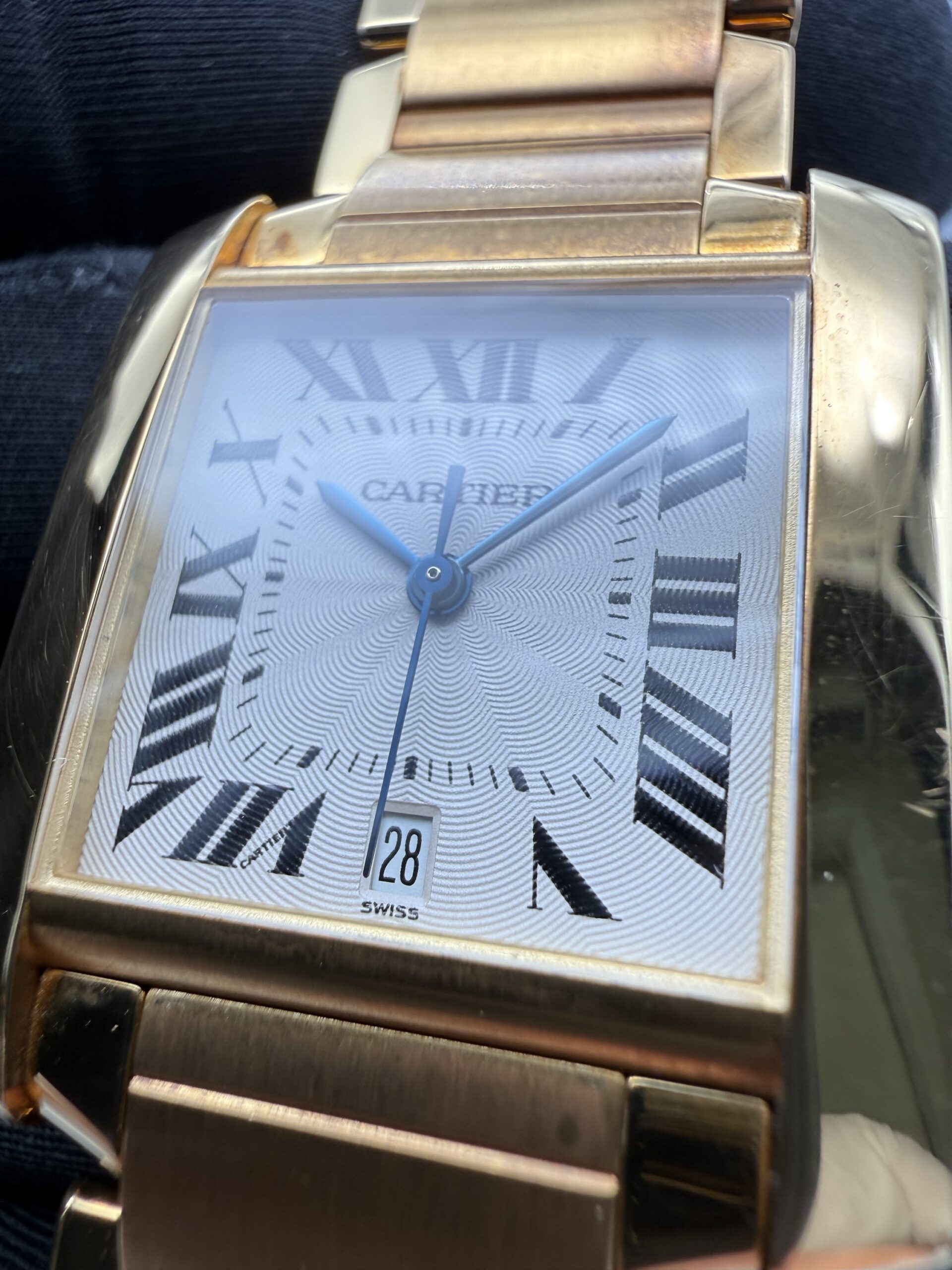 Cartier Tank Française 1840 Automatic Full Gold 18kt Guilloché Dial - Image 5