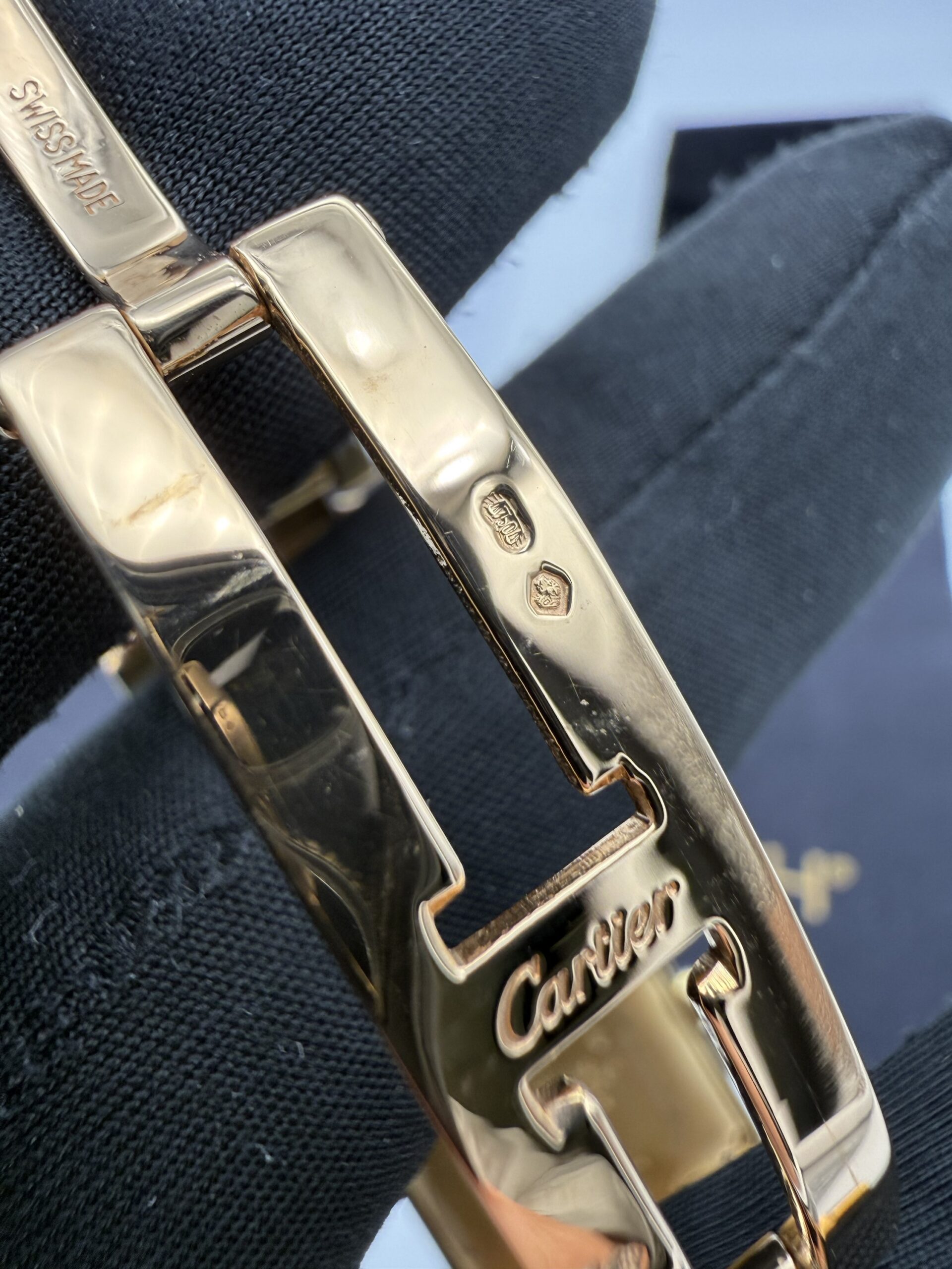Cartier Tank Française 1840 Automatic Full Gold 18kt Guilloché Dial - Image 10