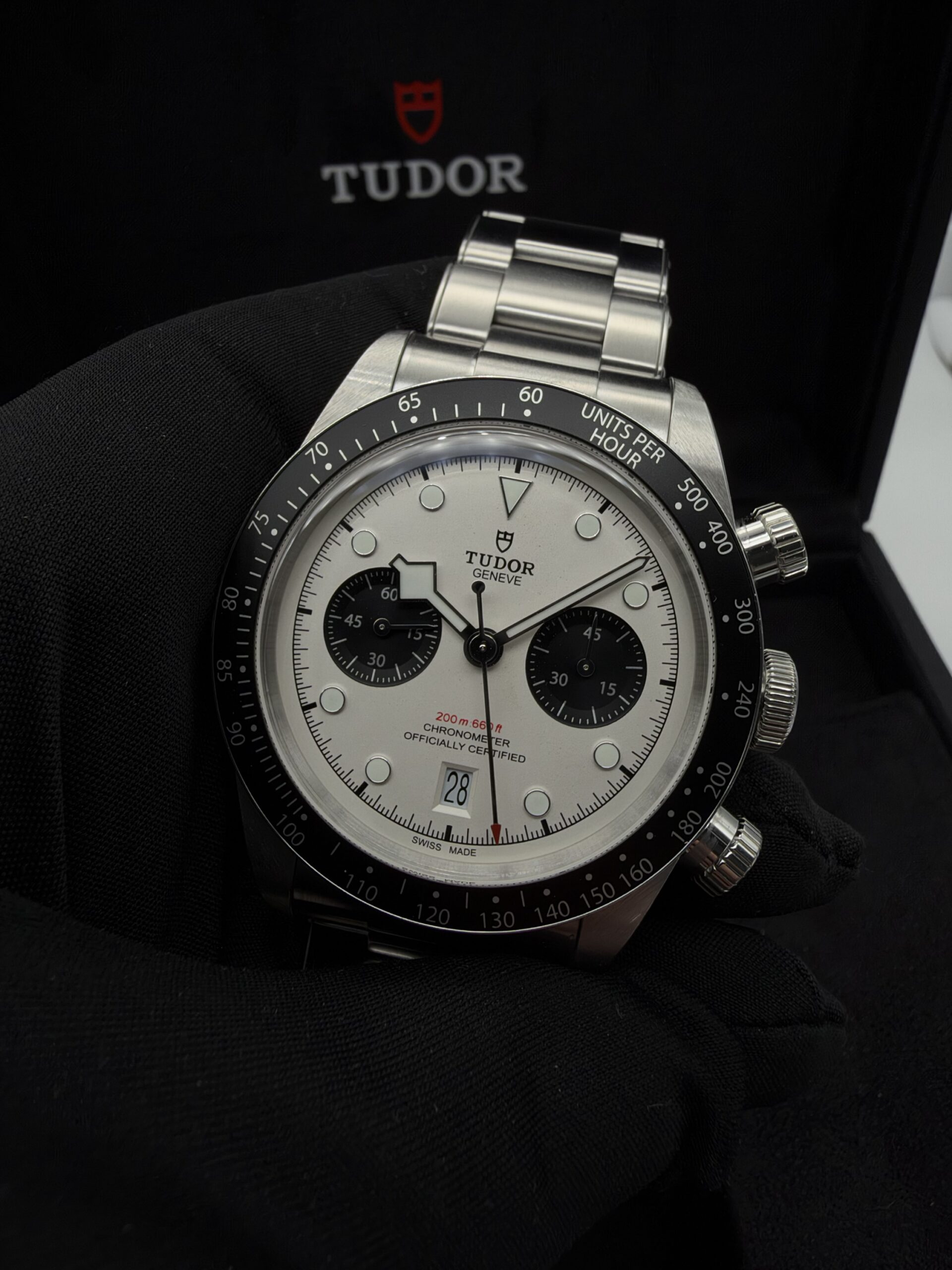 TUDOR BLACK BAY CHRONO PANDA 79360N – 2023 – FULL SET – LIKE NEW - Image 13