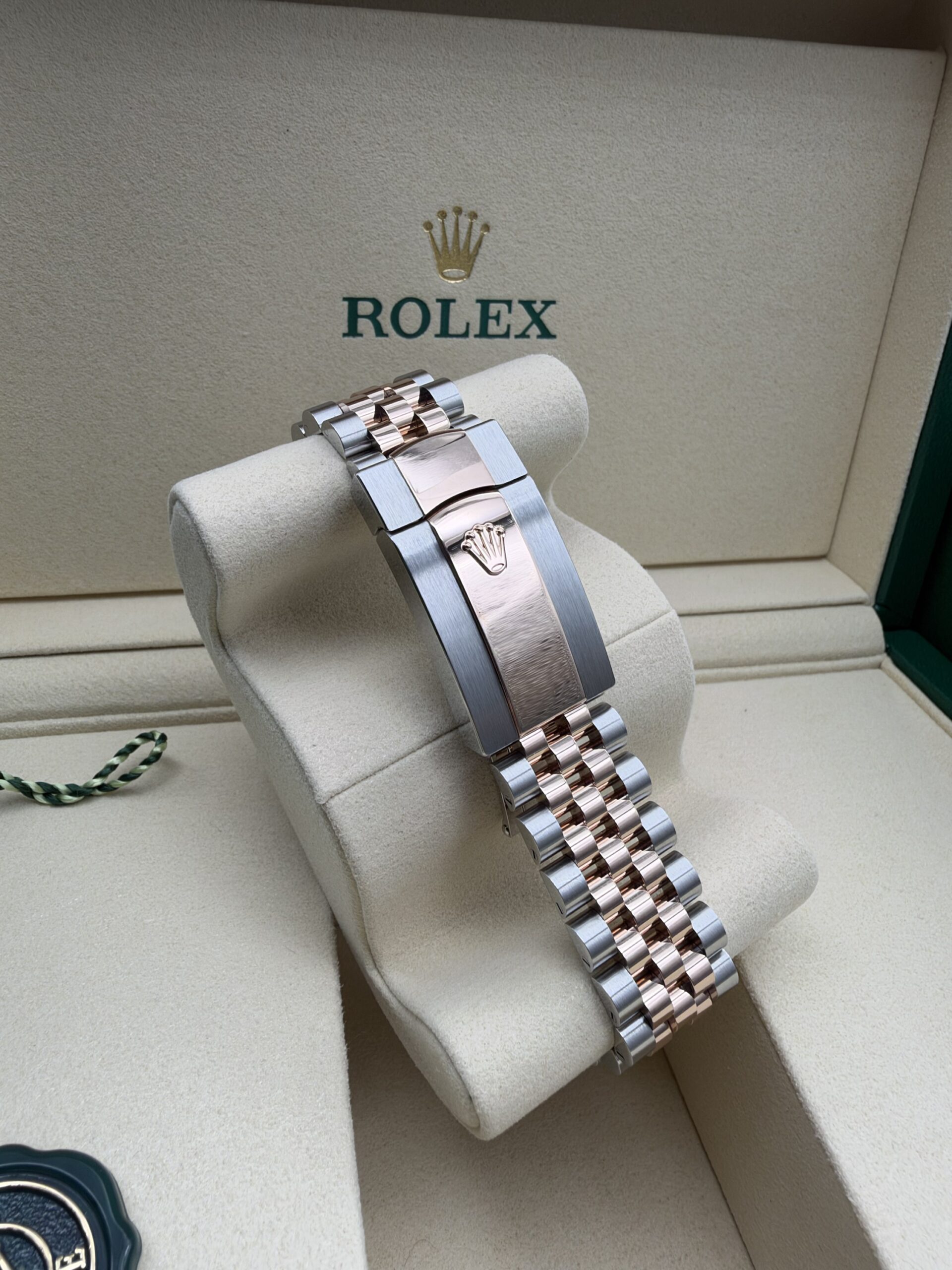 Rolex Datejust 41 | Ref. 126331 | 2026 | Mint Green Dial – Jubilee – Brand New - Image 2